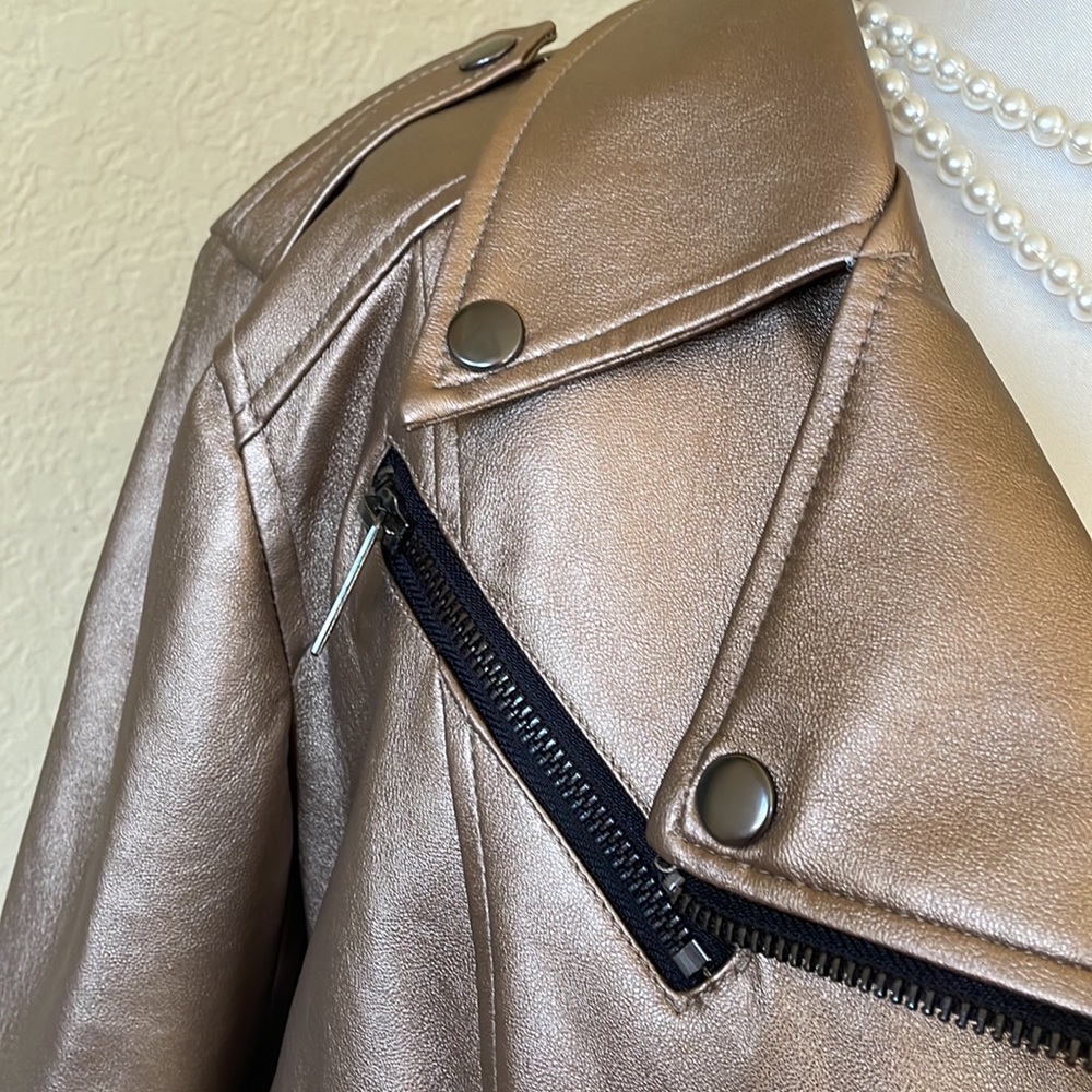 Jacket - Picture 2 of 7